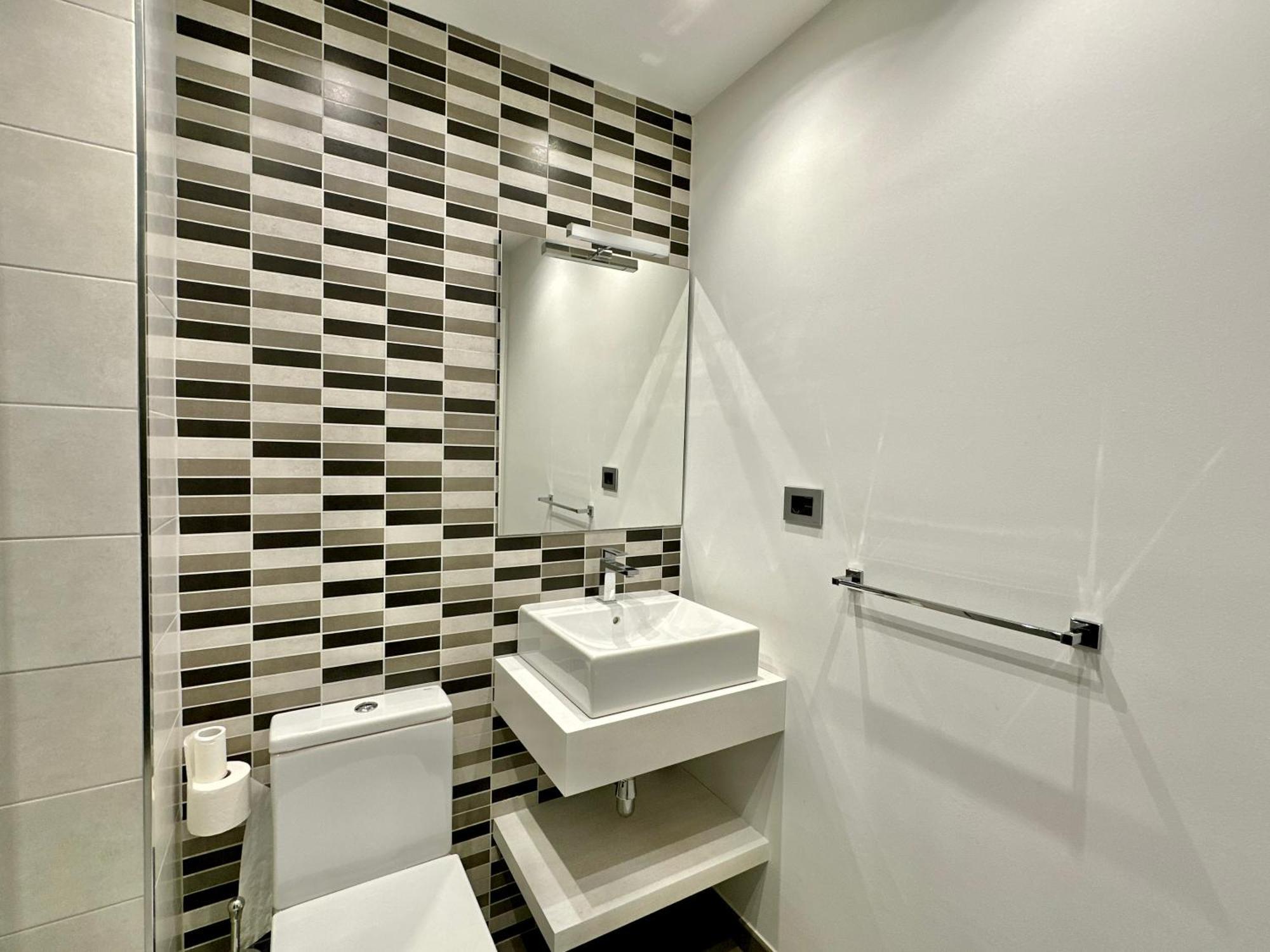 Hostiguest Coliving Leon Y Castillo Las Palmas de Gran Canárias Exterior foto