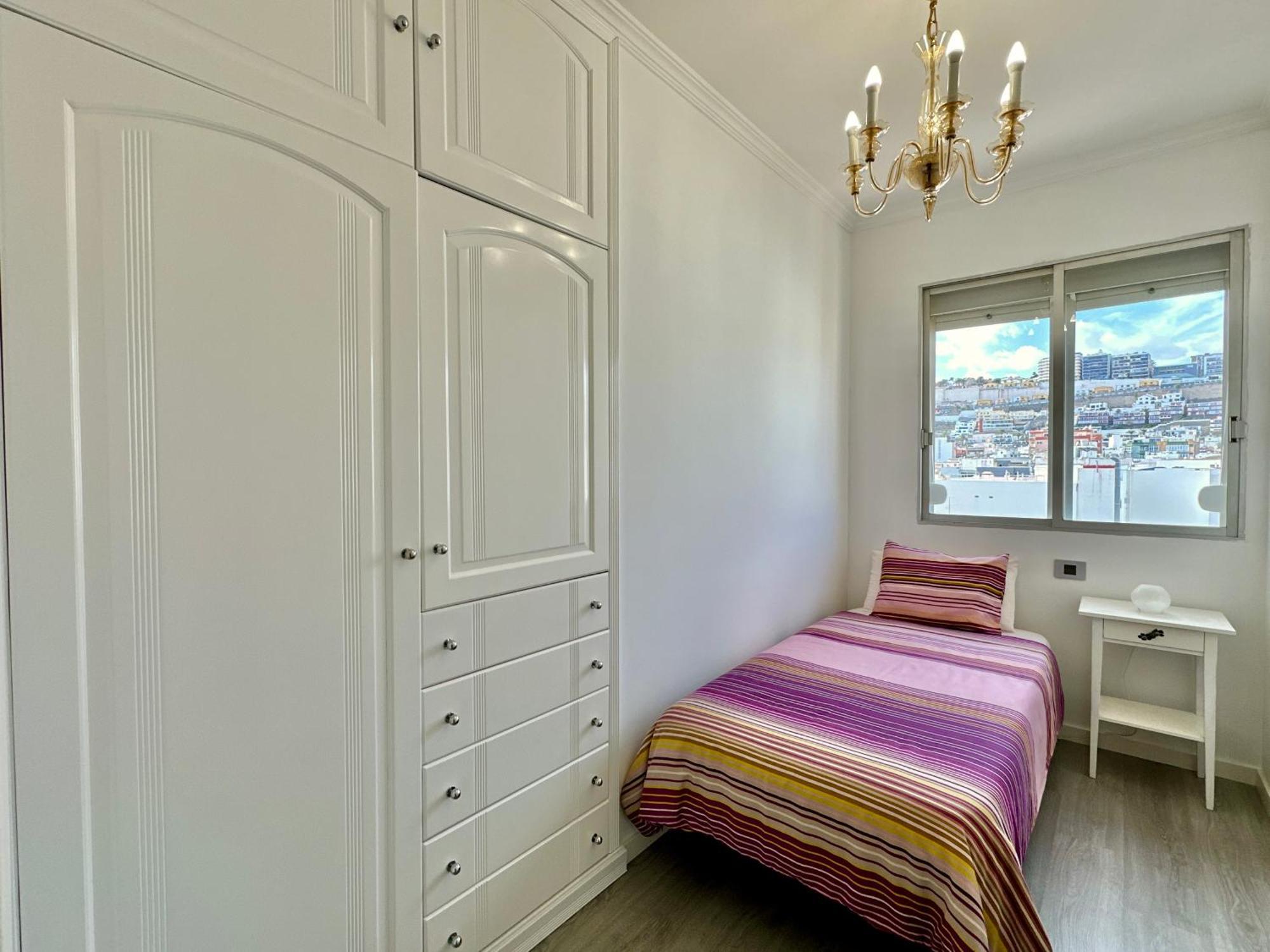 Hostiguest Coliving Leon Y Castillo Las Palmas de Gran Canárias Exterior foto