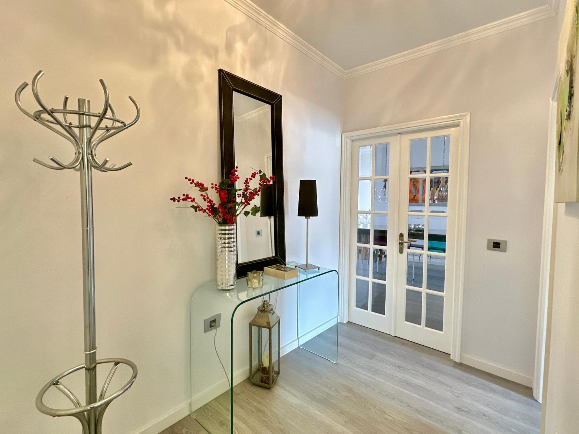 Hostiguest Coliving Leon Y Castillo Las Palmas de Gran Canárias Exterior foto